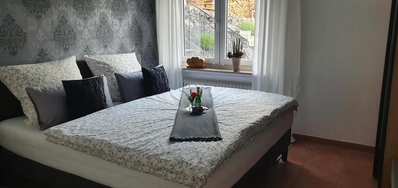 Ferienwohnung Maarburg Ulmen Kültér fotó